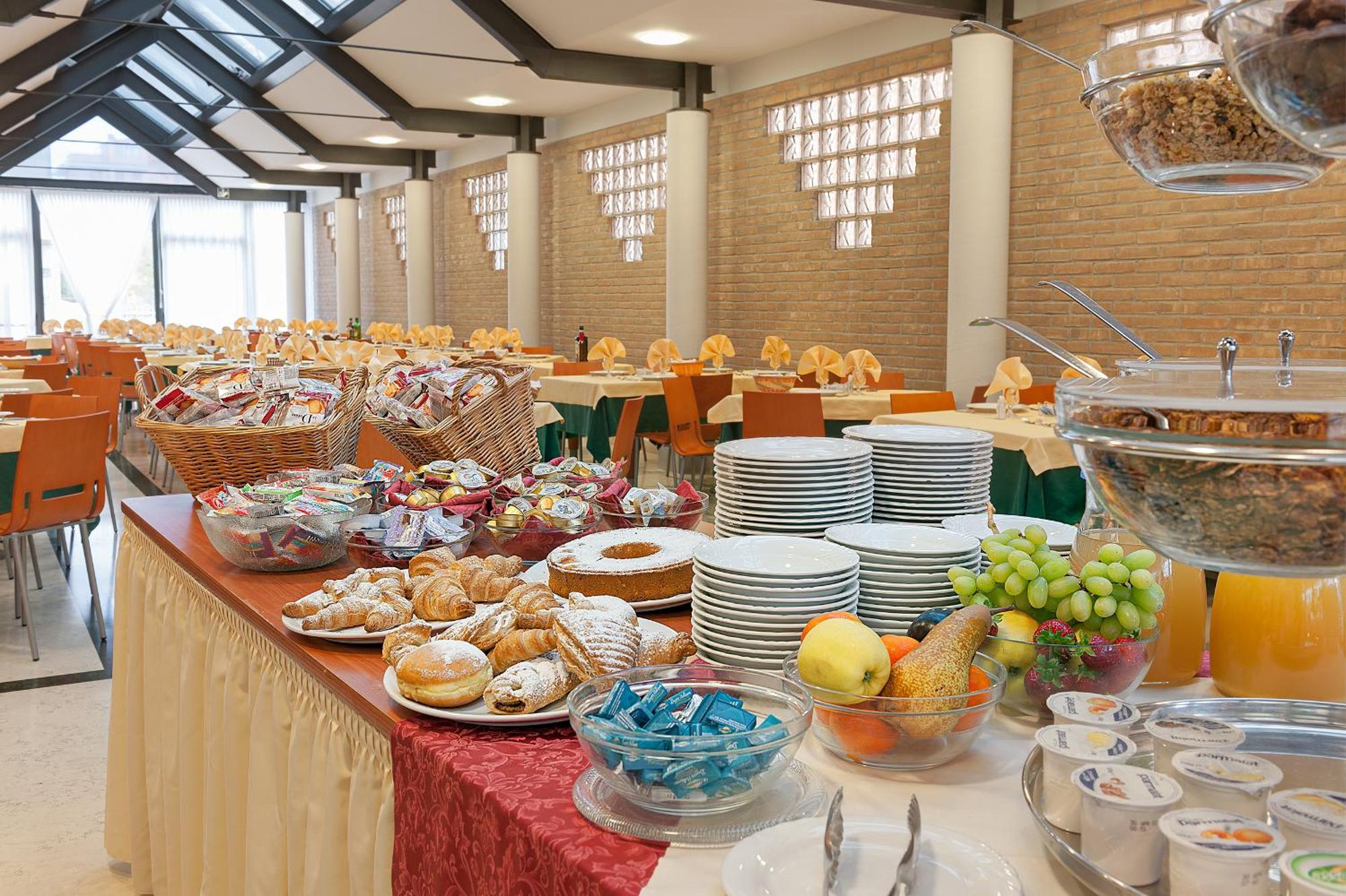 Hotel Europeo Соттомаріна Екстер'єр фото